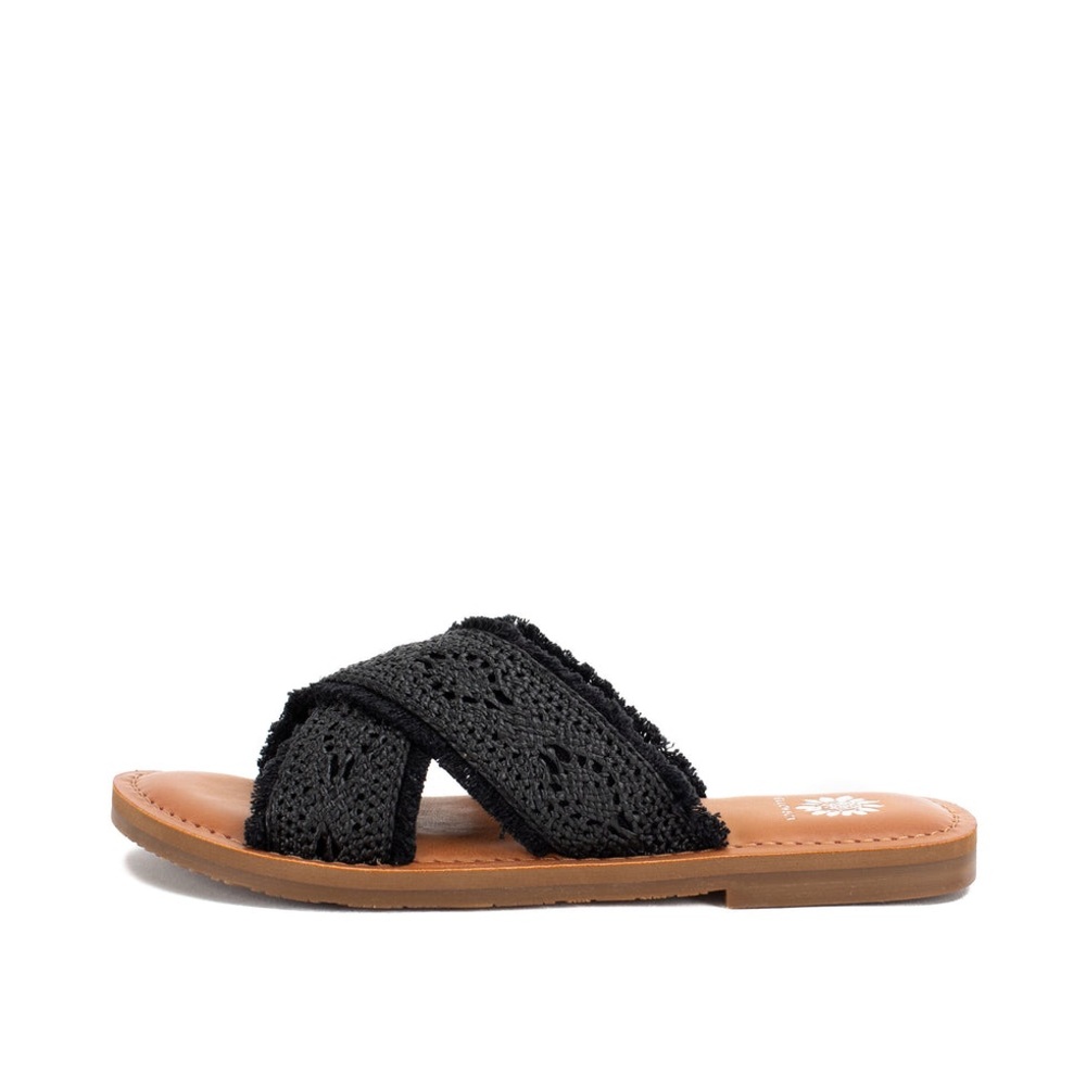 Yellow box Deska Raffia Sandal color black medium width